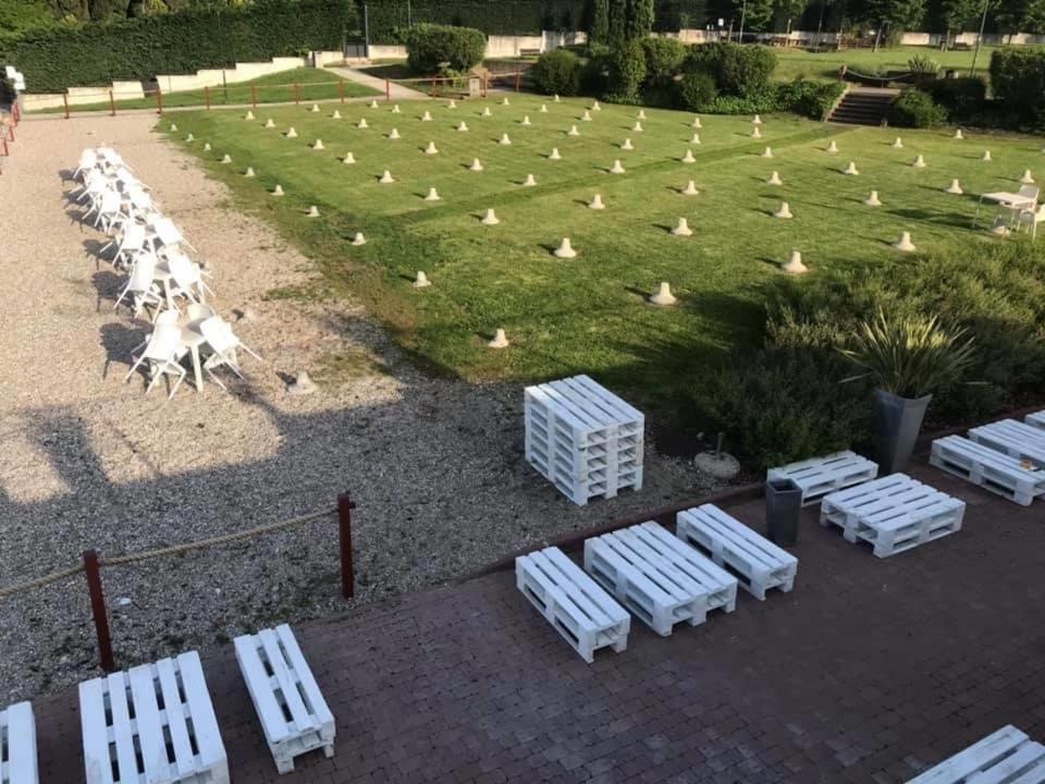 Appartamento Casa Vacanze Spiaggia D'Oro Desenzano del Garda Exteriör bild