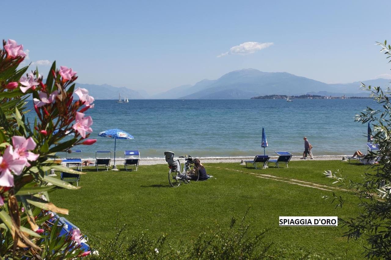 Appartamento Casa Vacanze Spiaggia D'Oro Desenzano del Garda Exteriör bild