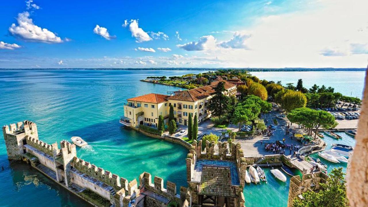 Appartamento Casa Vacanze Spiaggia D'Oro Desenzano del Garda Exteriör bild