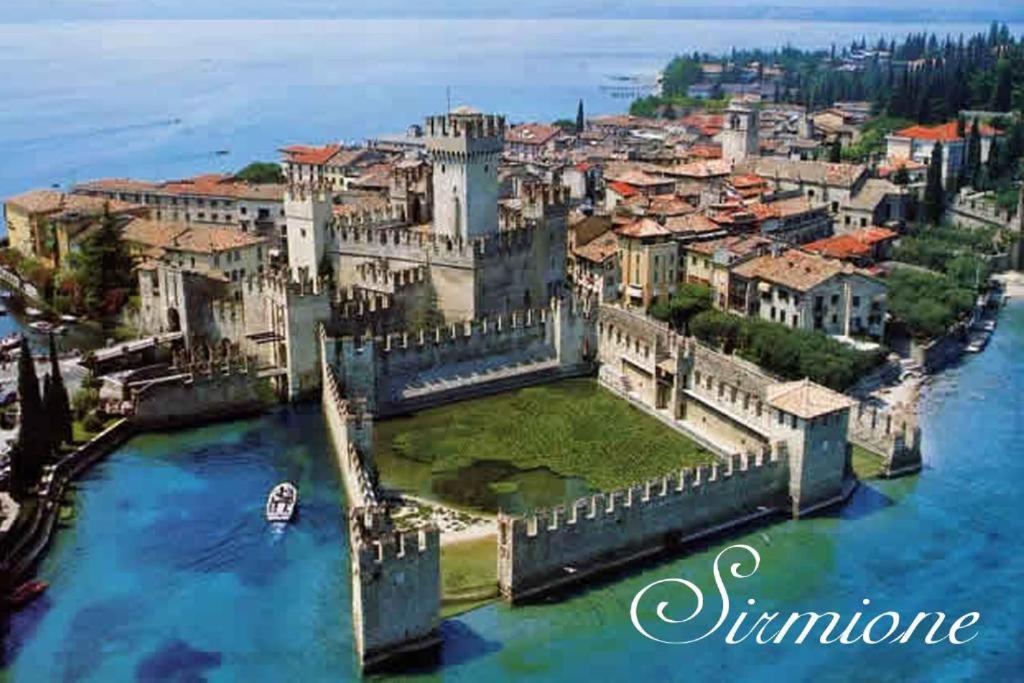 Appartamento Casa Vacanze Spiaggia D'Oro Desenzano del Garda Exteriör bild