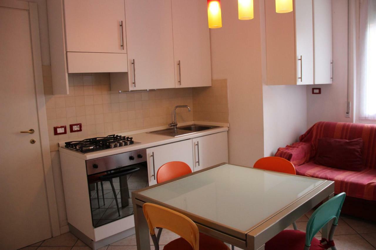 Appartamento Casa Vacanze Spiaggia D'Oro Desenzano del Garda Exteriör bild