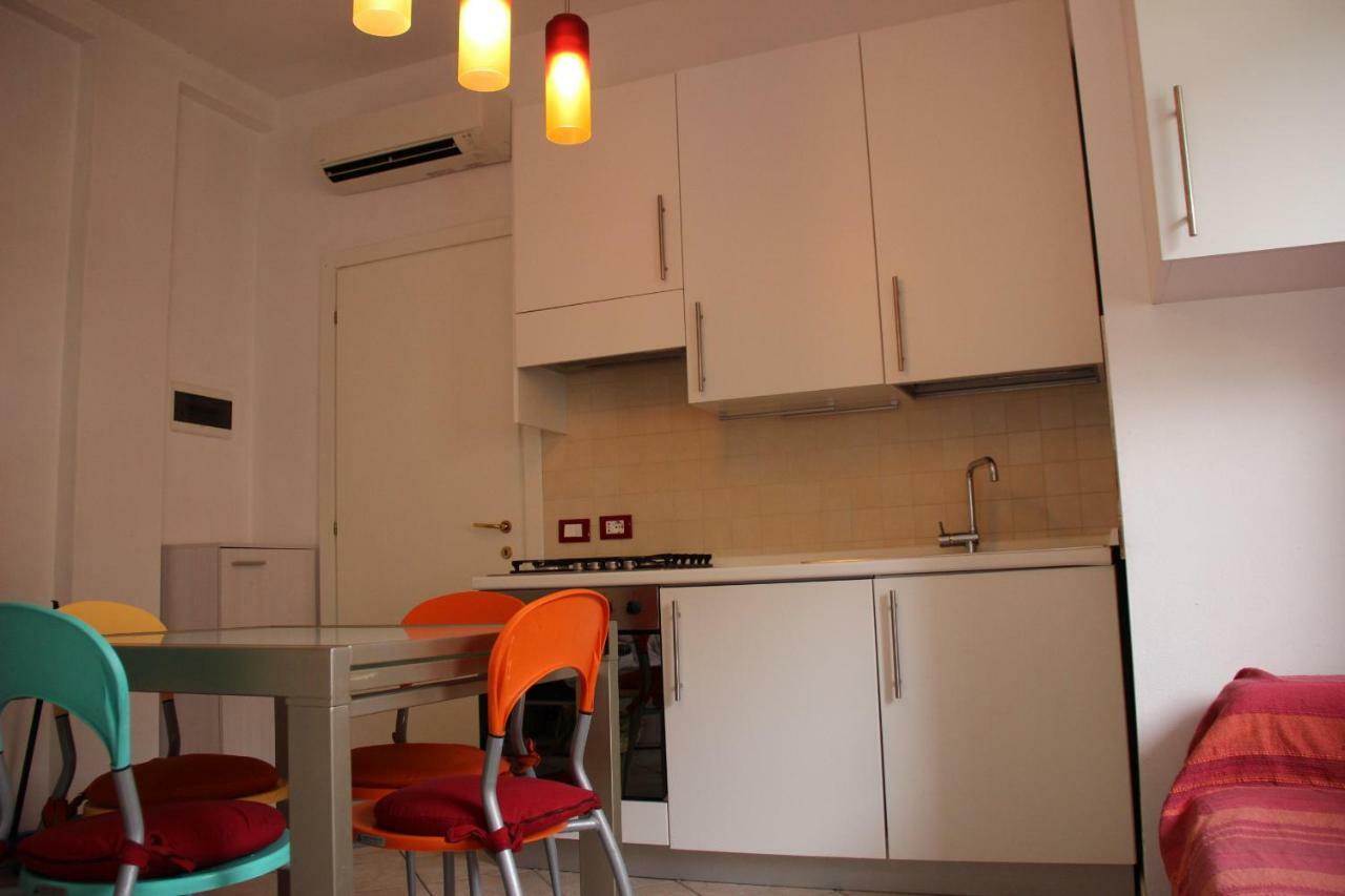 Appartamento Casa Vacanze Spiaggia D'Oro Desenzano del Garda Exteriör bild
